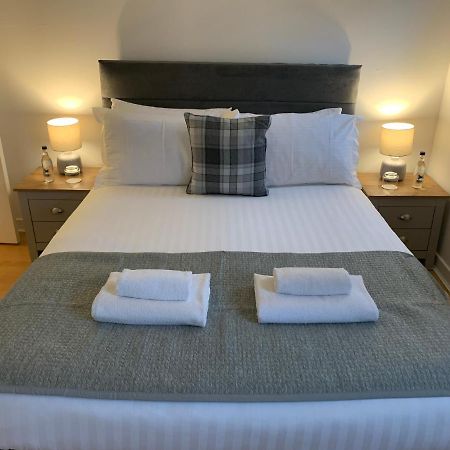 Angus House Villa Perth Bagian luar foto